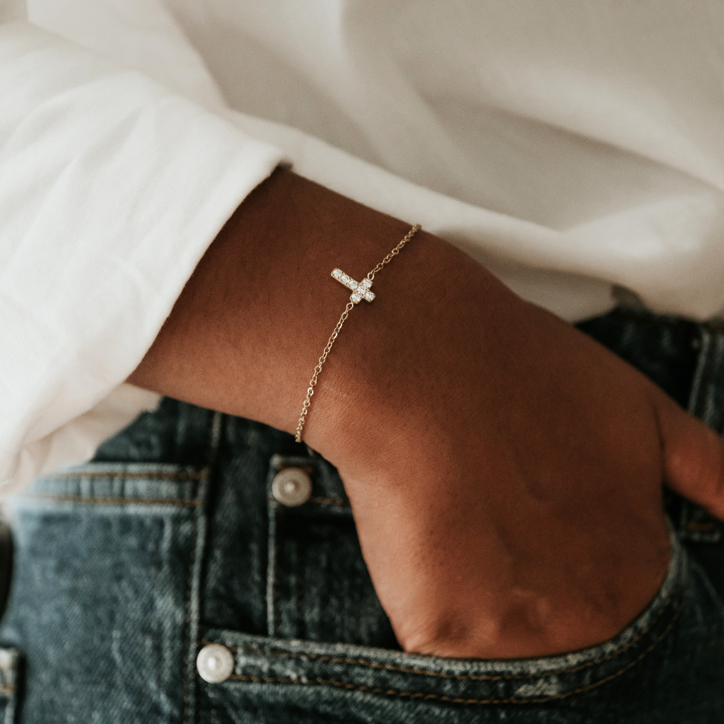 Bracelet croix Isaiah