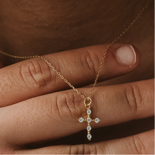 Collier croix Saint