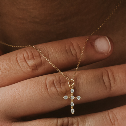 Collier croix Saint
