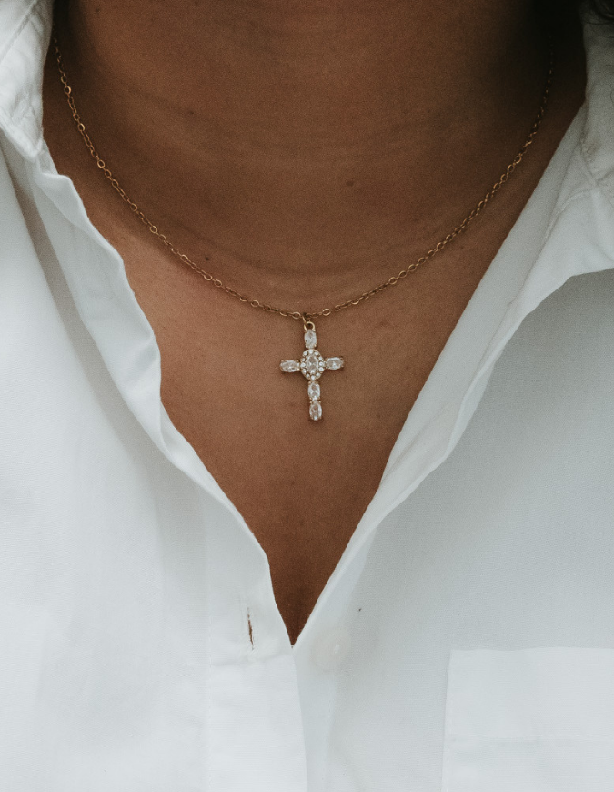 Collier croix Grâce