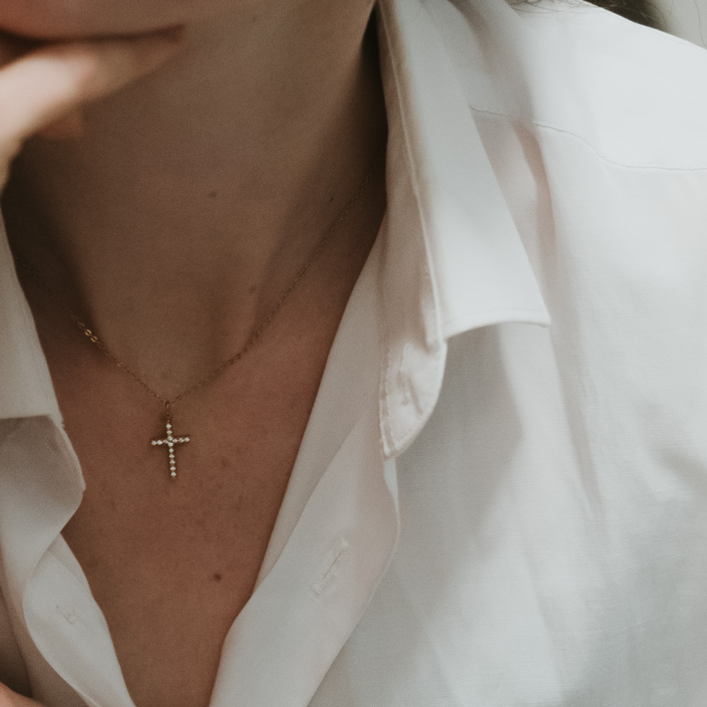 Collier croix Maranatha